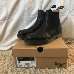 Chelsea doc martens